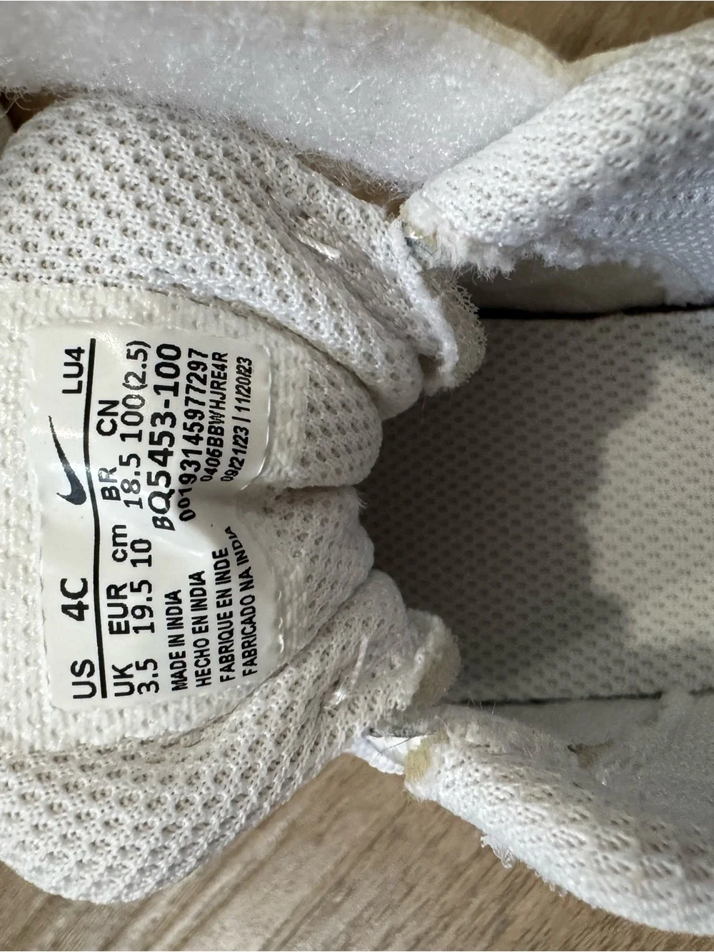Nike Infant White Leather Sneakers - Picture 6 of 6